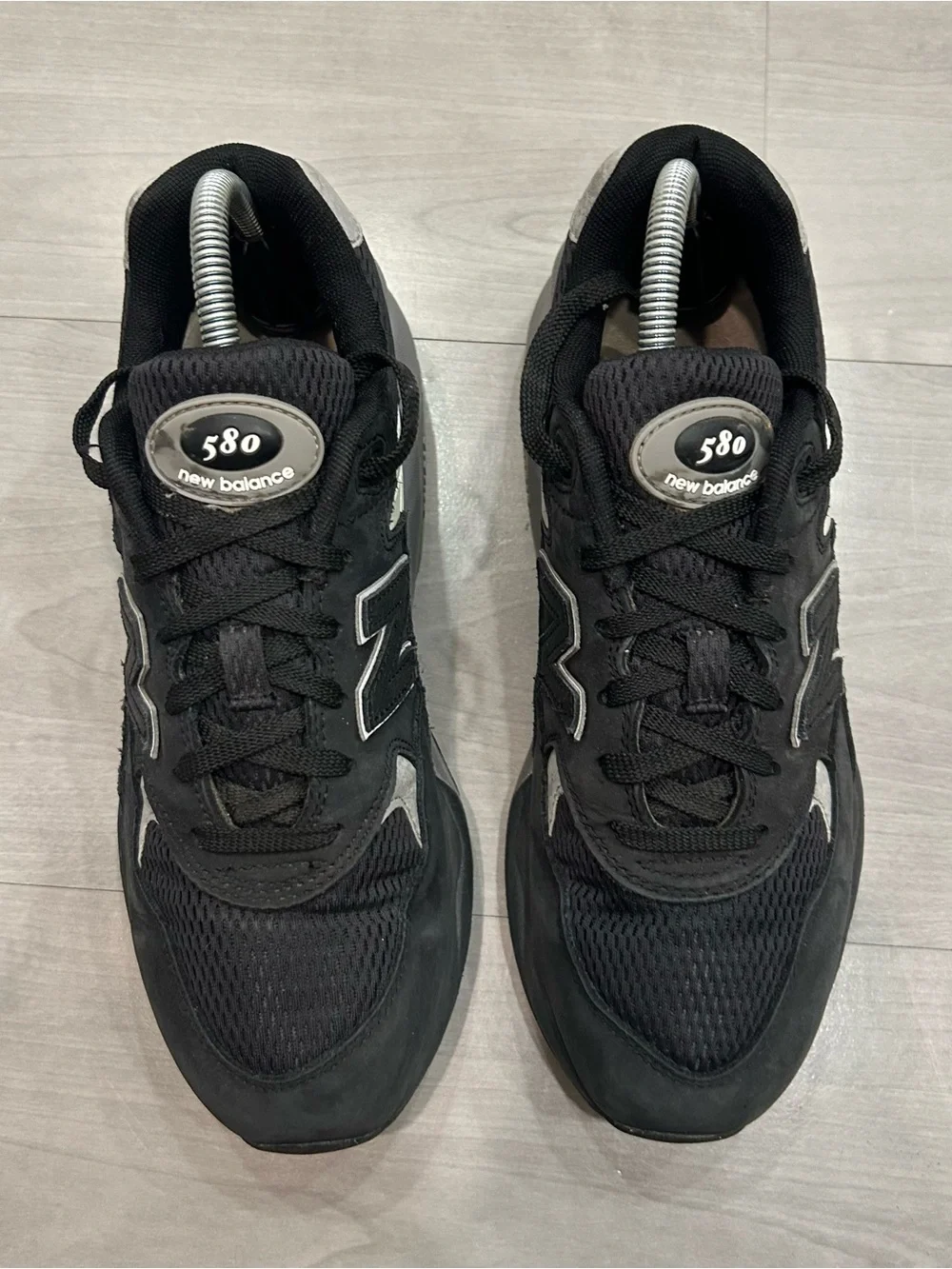 New Balance 580 Shoes Men's Size 7.5 Black Shadow Grey Suede Sneakers MT580MDB